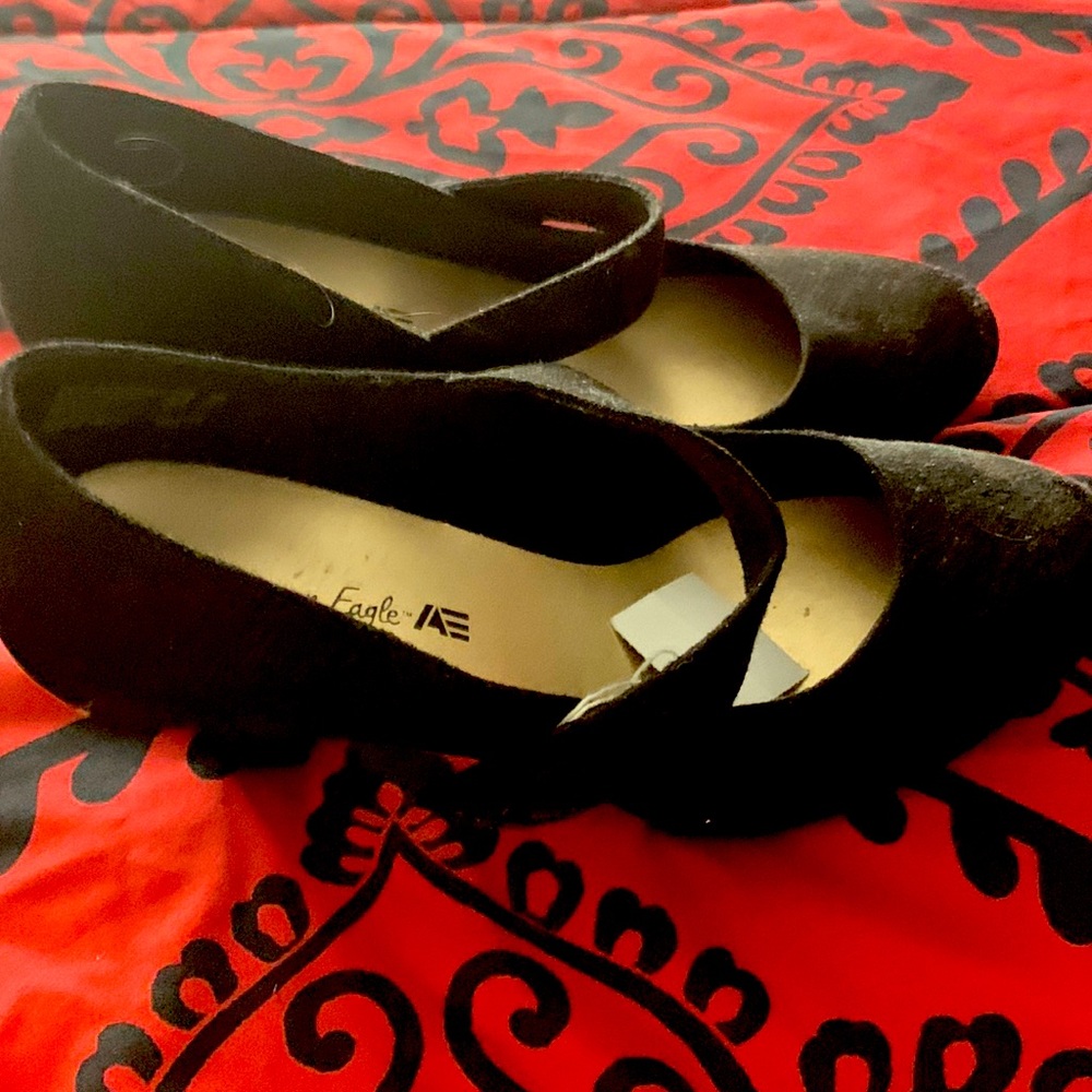 Multiple pairs of shoes downsizing